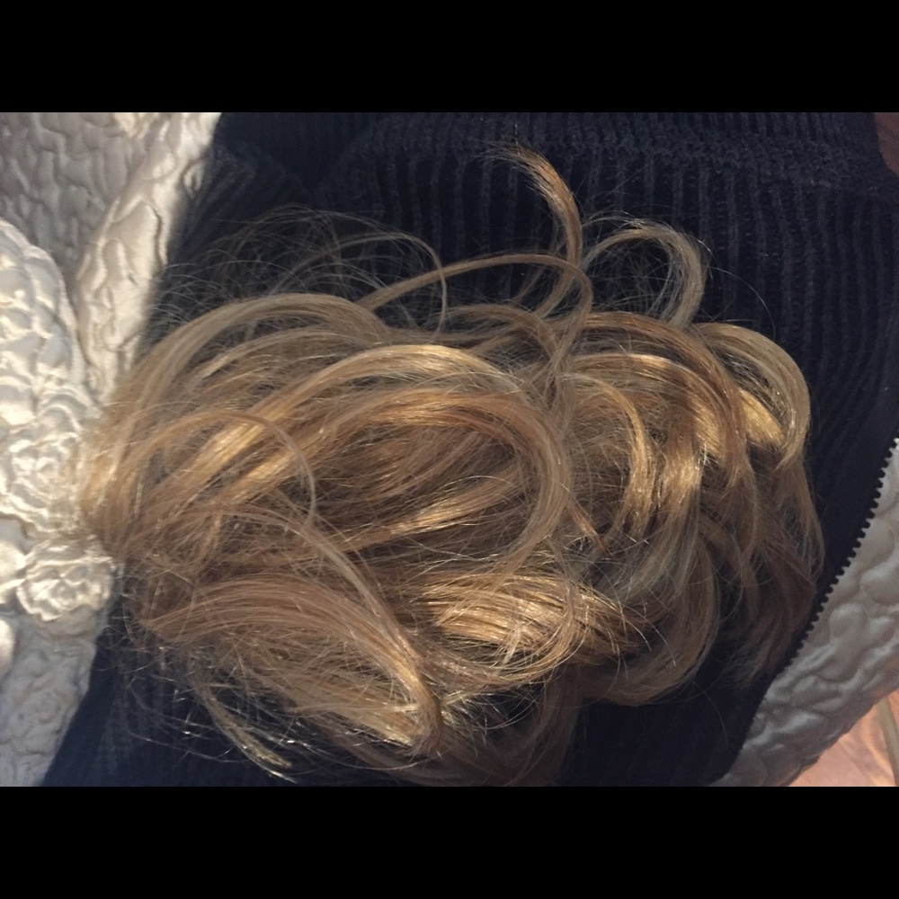 Synthetic hair piece